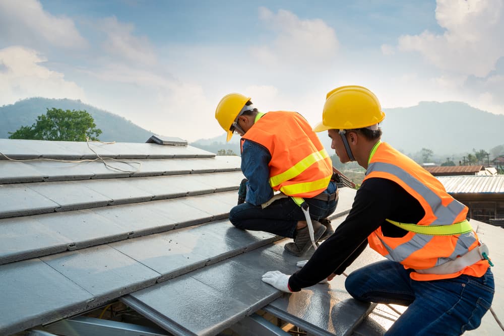 roof repair in Lake Los Angeles CA